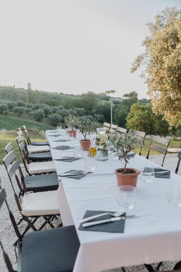 Agriturismo Qui Voglio Monte Roberto Extérieur photo
