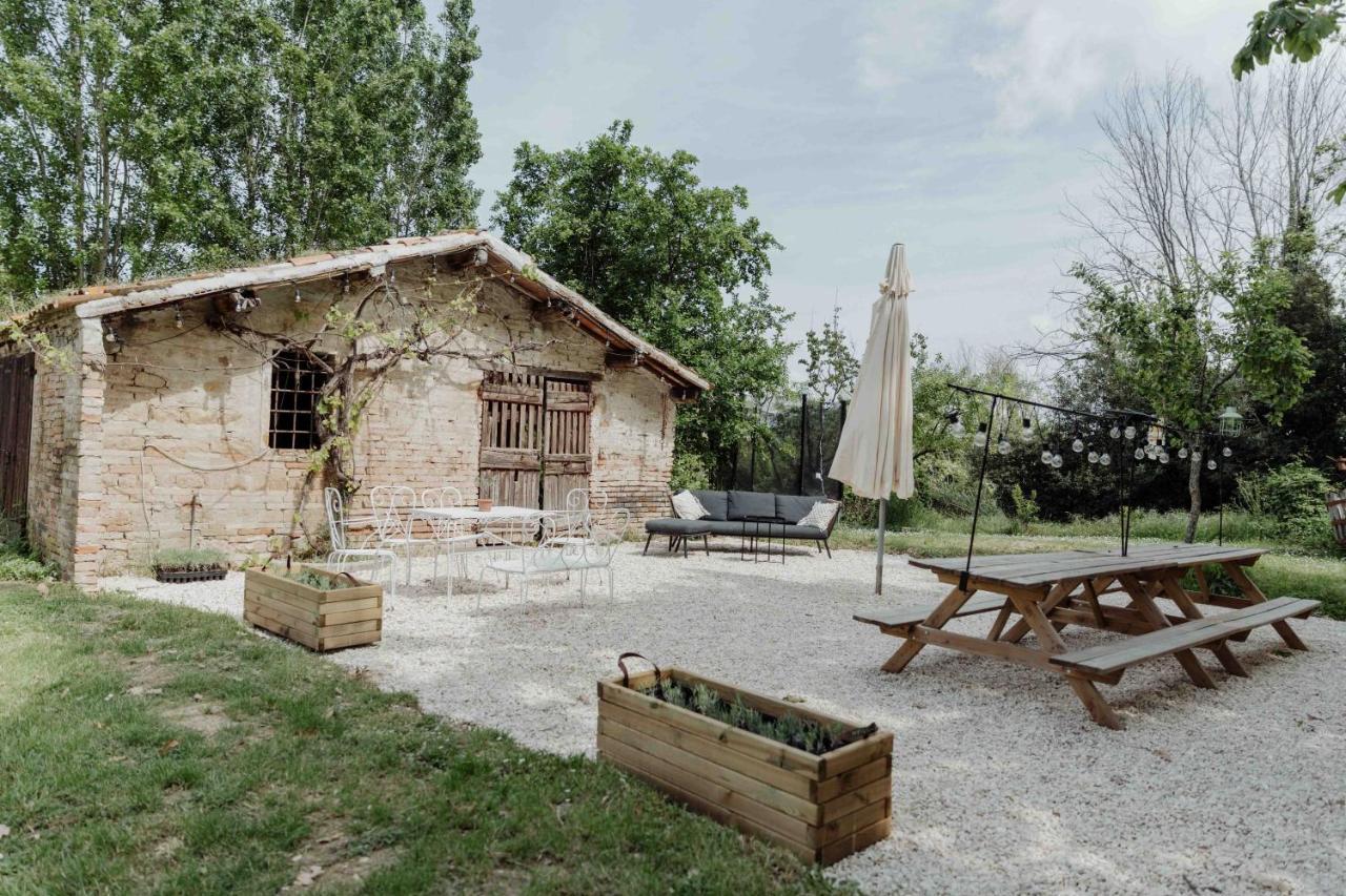 Agriturismo Qui Voglio Monte Roberto Extérieur photo