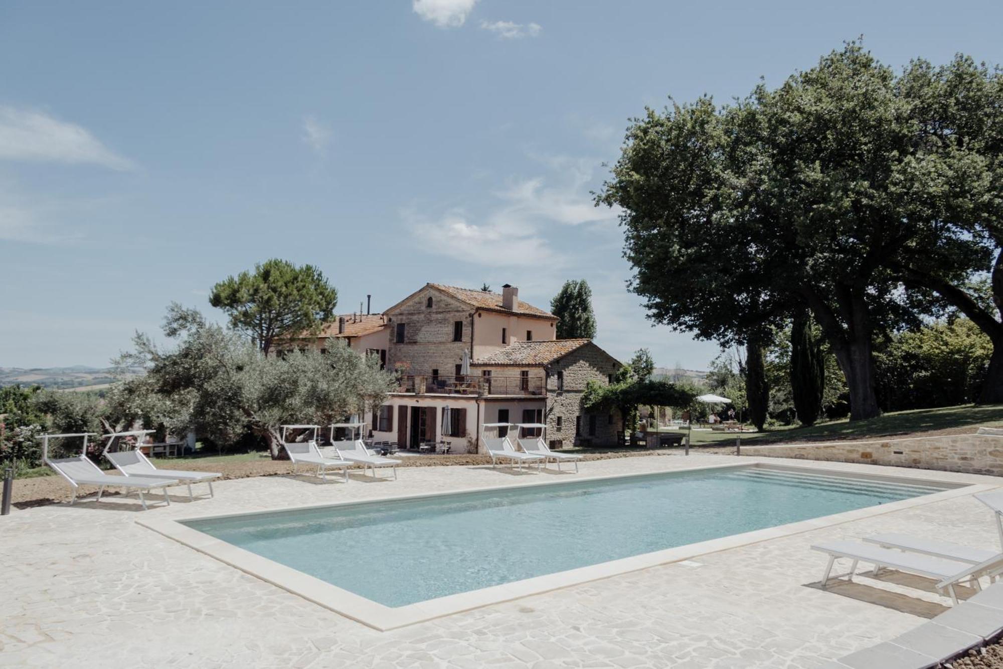 Agriturismo Qui Voglio Monte Roberto Extérieur photo